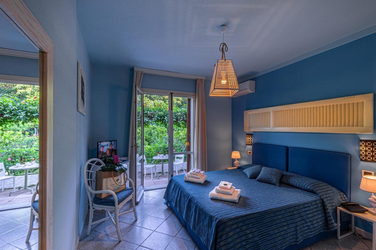 Hotel Cernia Isola Botanica Сант'Андреа Екстер'єр фото
