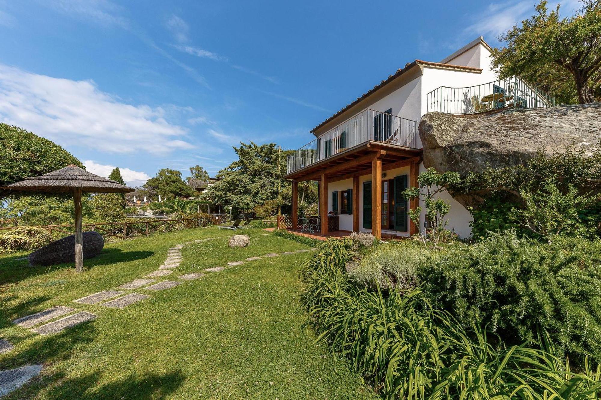 Hotel Cernia Isola Botanica Сант'Андреа Екстер'єр фото